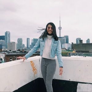 UO Shrunken Denim Trucker Jacket